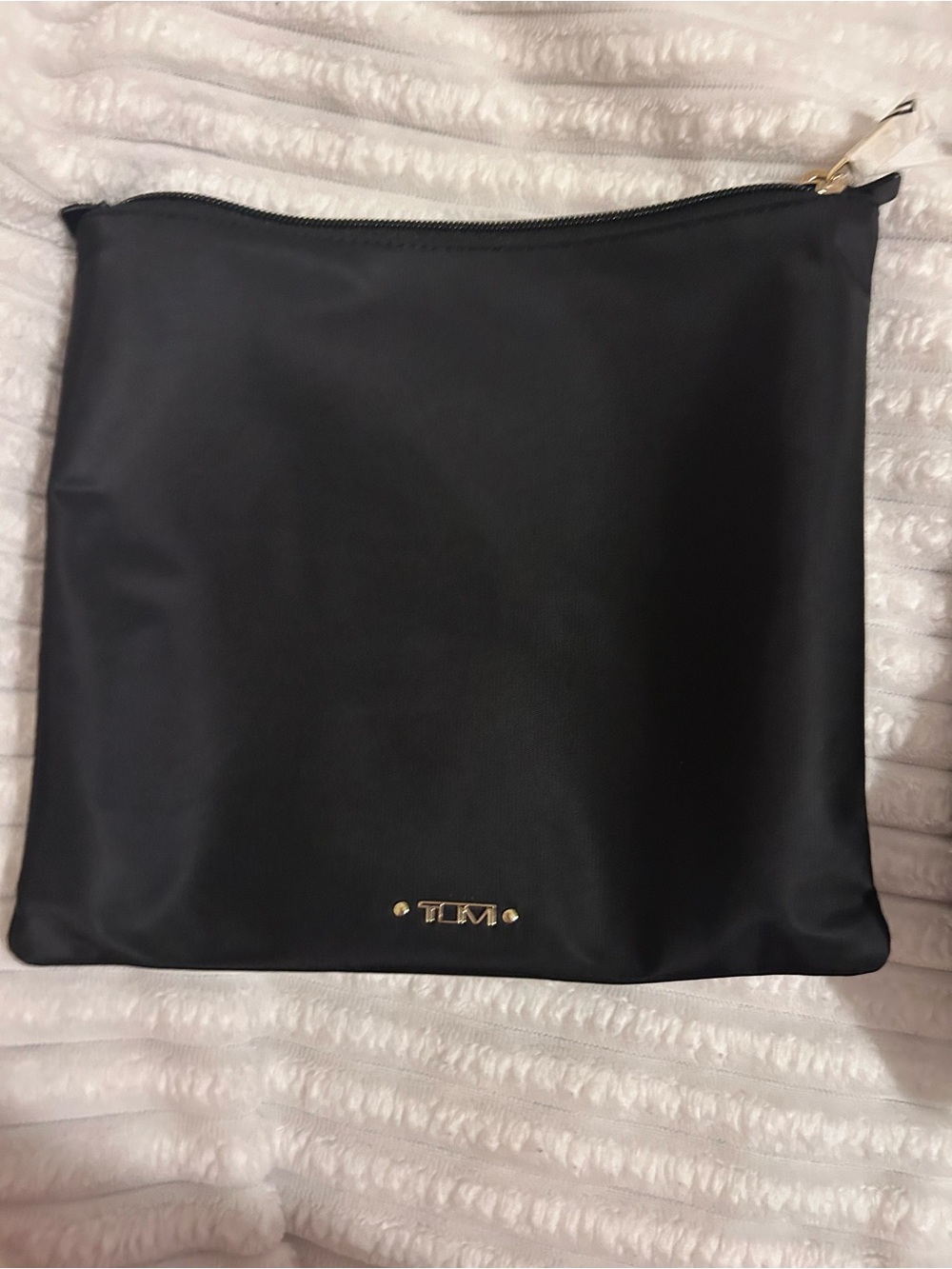 Tumi: “Just in Case” Backpack with Gold Logo Accents -NWT - Picture 6 of 9